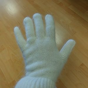 Betmar Winter White Angora Gloves